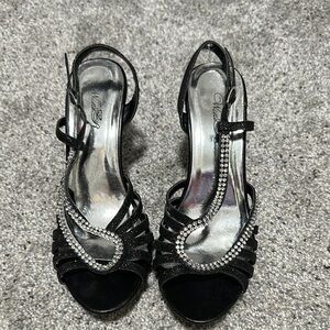 Elegant Black Women's Heels with Rhinestone Detailing